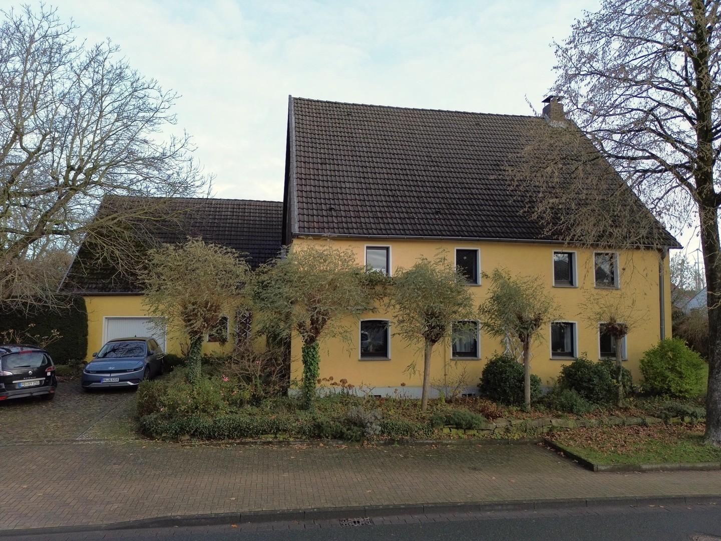 Straßenansicht