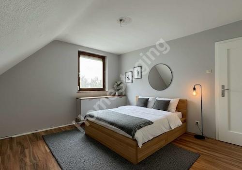 3. Schlafzimmer (H)