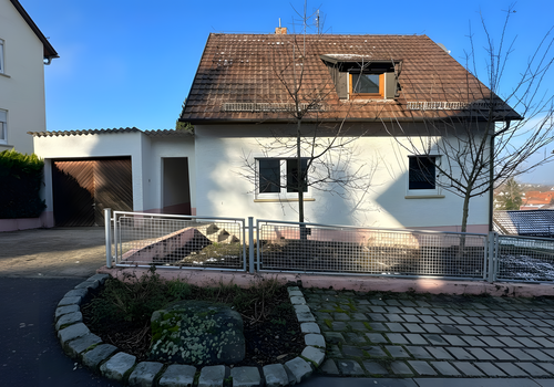 Hausansicht (Straße)