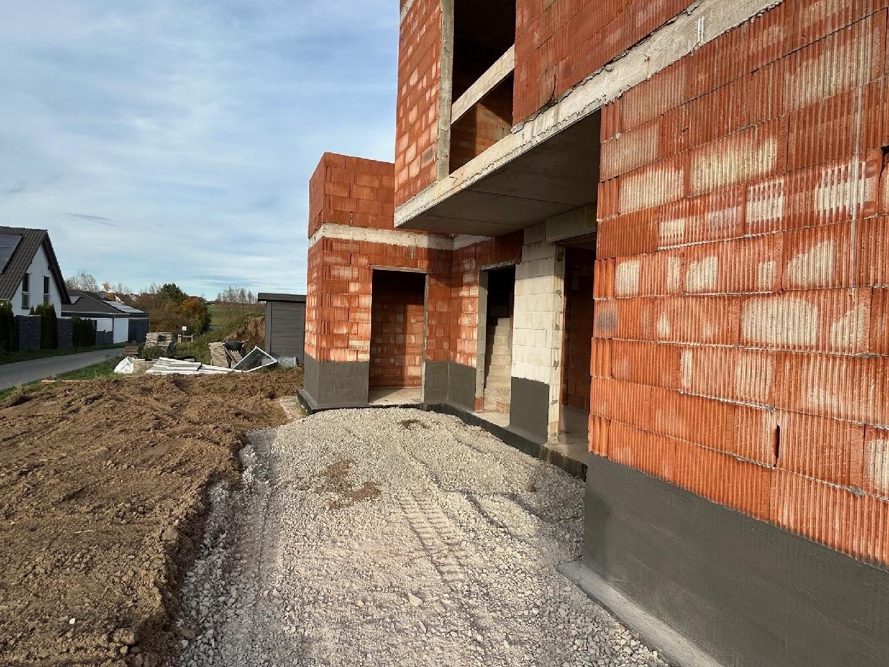 Linke Doppelhaushälfte