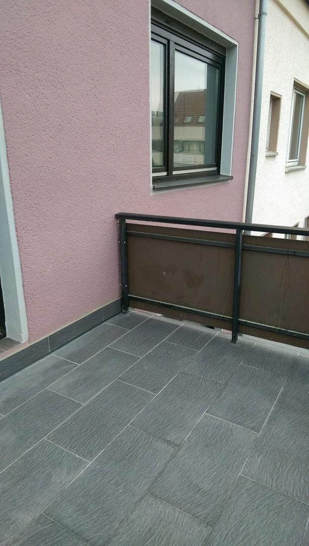 Balkon mitte zum Hof