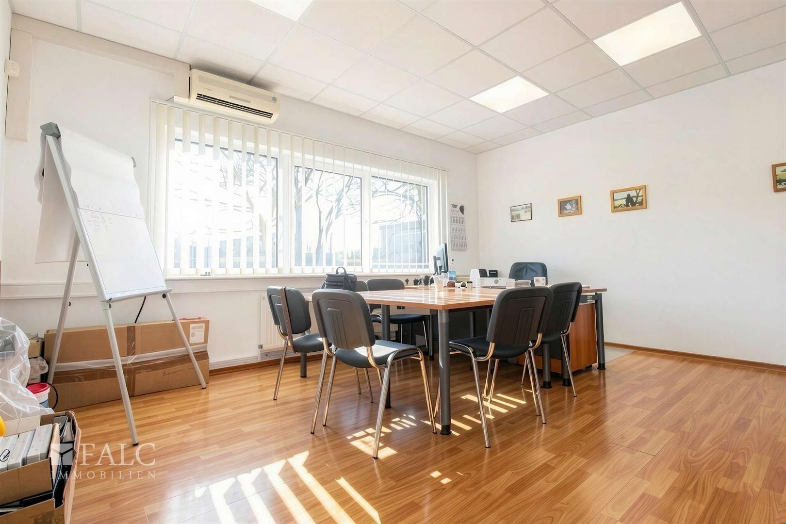Büro I