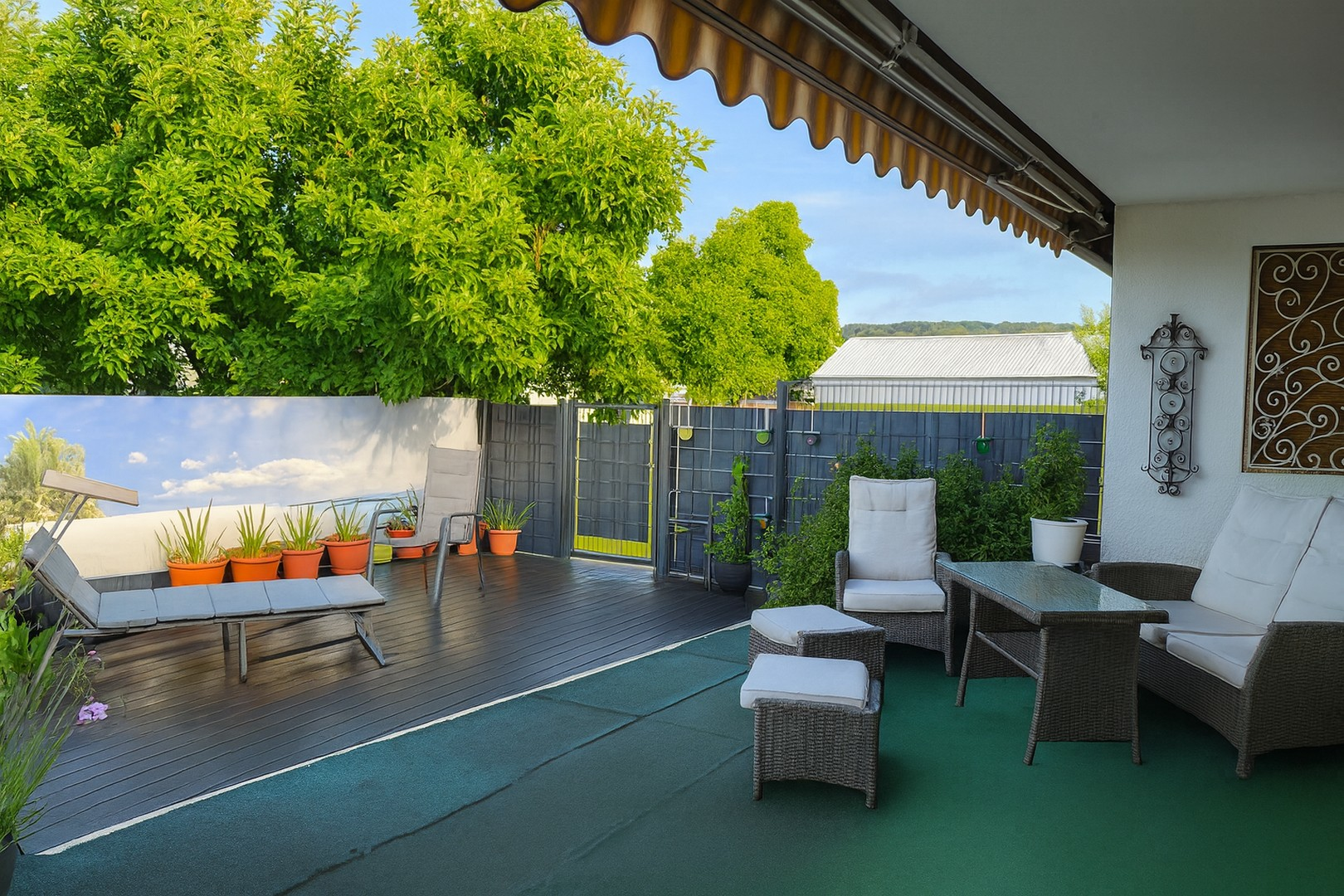 Überdachte Terrasse / Lounge