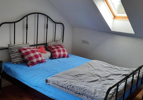 Schlafzimmer 2. OG