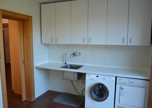 Solides Einfamilienhaus mit großem Grundstück für Gestalter und Familien – Gangkofen – Vorschaubild 9