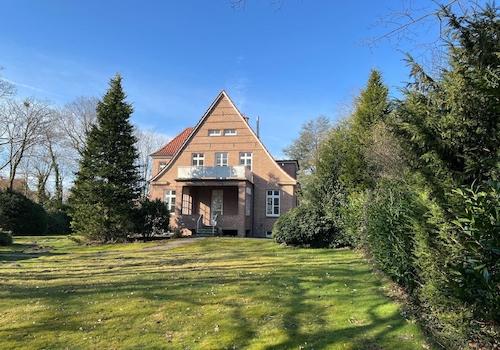 Rückwärtige Ansicht