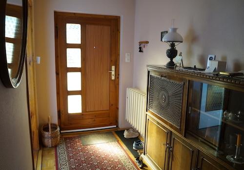 Seitenflügel EG Eingang Flur