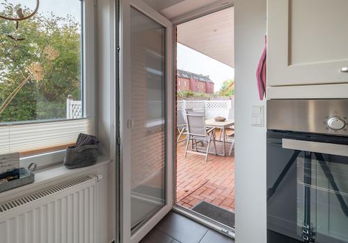 Küche/Austritt Terrasse EG