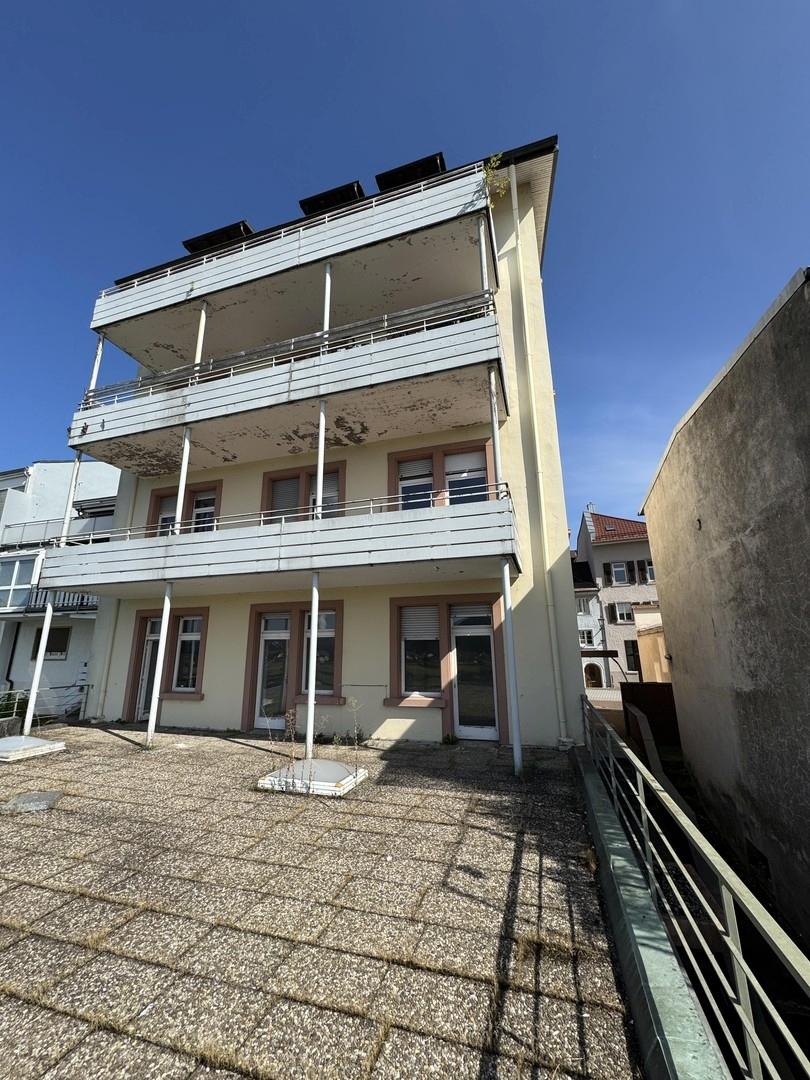 Rückansicht Gebäude