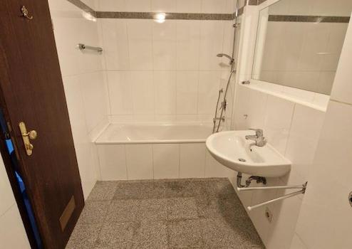 Property thumbnail 13