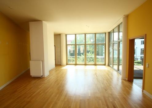 Sonnige und großzügige Wohnung im Herzen von Erfurt