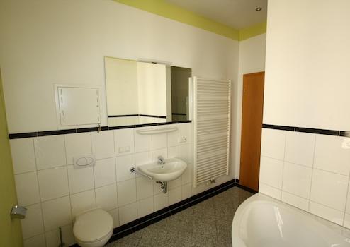 Property thumbnail 9