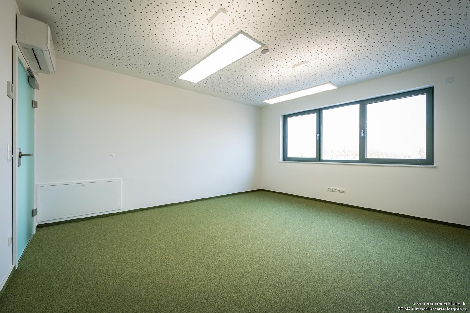Büro 1
