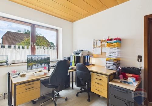 Arbeitszimmer EG