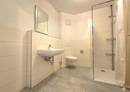 Property thumbnail 6