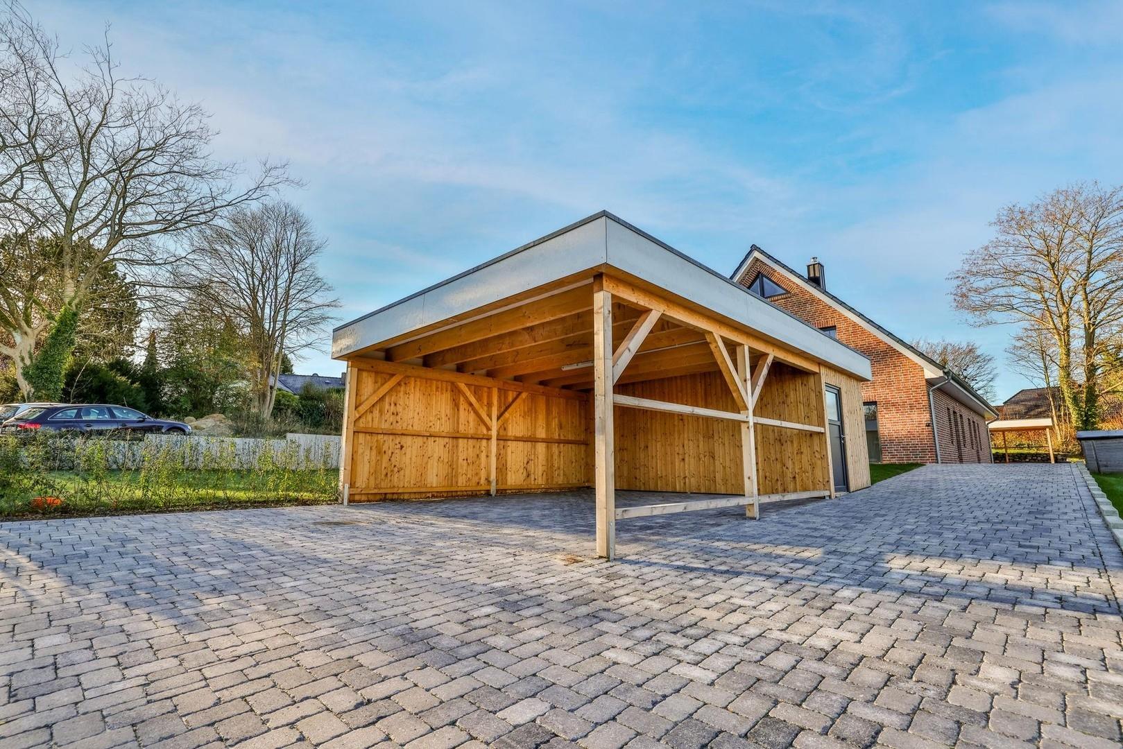 Carport vorderes Haus