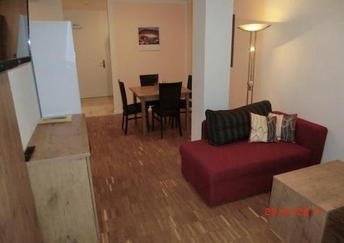 Property thumbnail 9