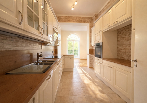 voll ausgestattete Küche