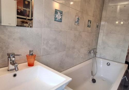 c7cb0b7a-2280-47f4-9cb9-9d2d3cd0ed8f