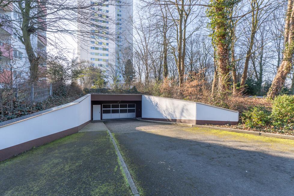 Tiefgaragenzufahrt
