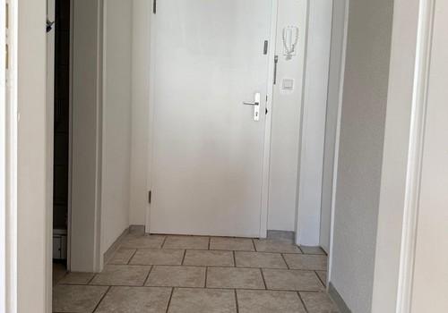 Flur Blickrichtung Eingang