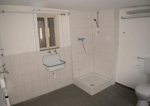 Property thumbnail 12