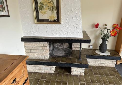 Haupthaus WoZi. Kamin