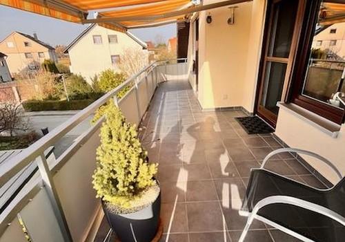 Balkon über gesamte Südseite