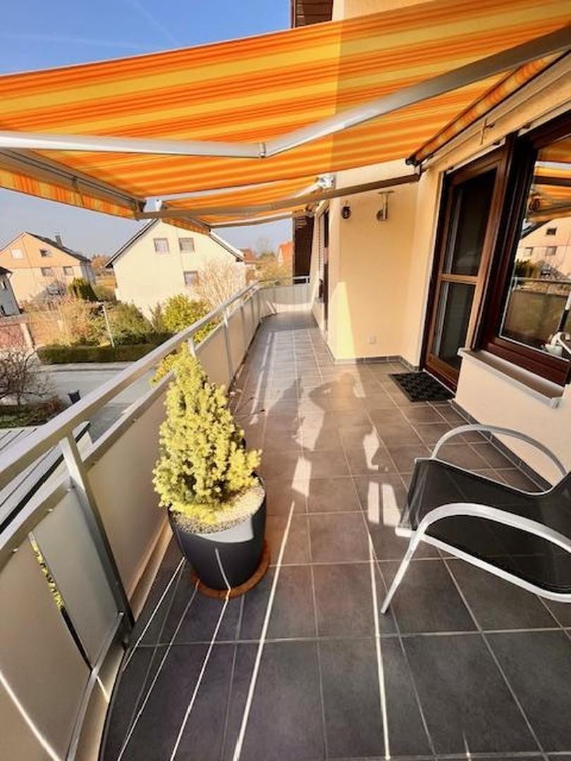 Balkon über gesamte Südseite
