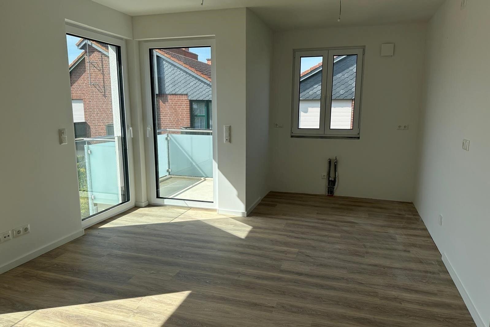 Wohnen/Küche/Balkon