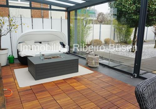 Der lichtdurchflutete Sommergarten