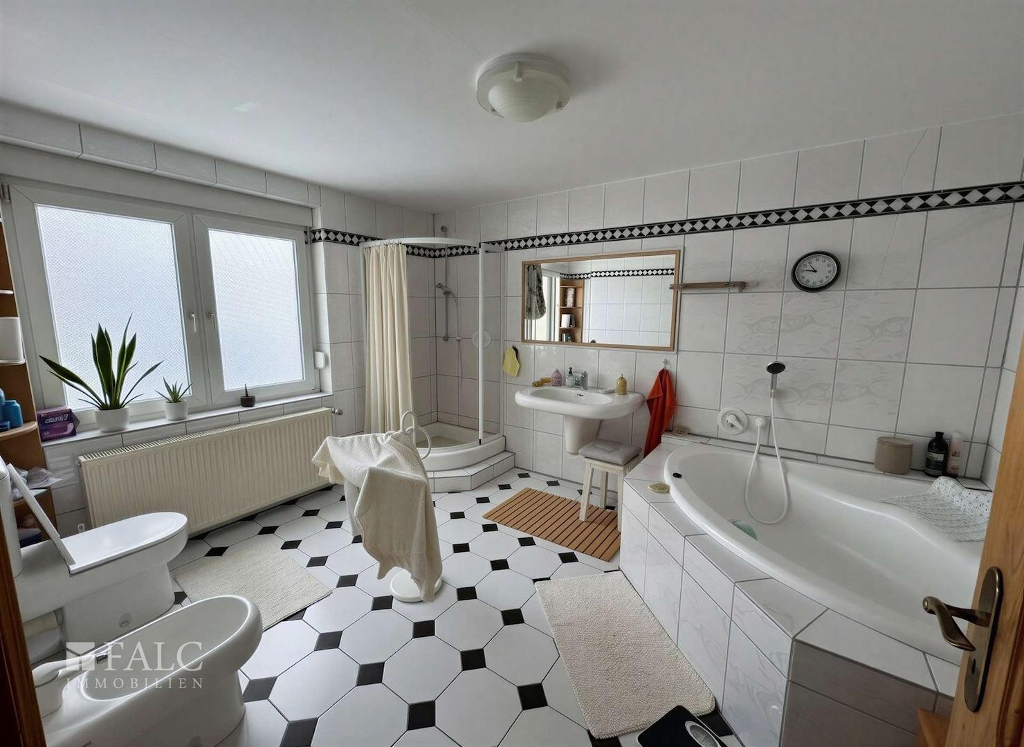 Badezimmer 1.OG 