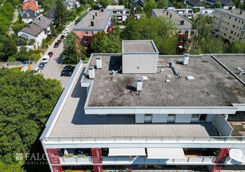 Drohnenaufnahme Terrasse aus West