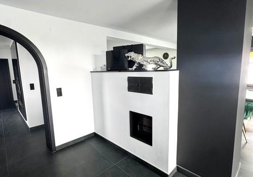 Doppelseitiger Kamin 1.OG