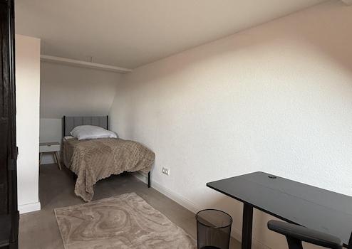 Property thumbnail 6