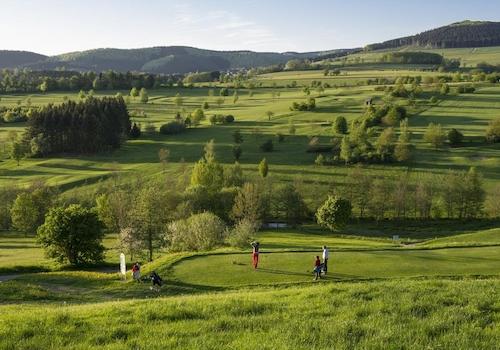 Golfplatz in 8 km Entfernung