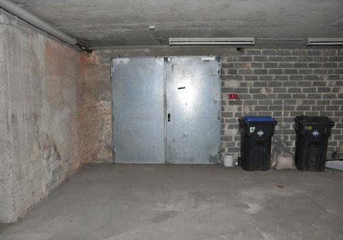 Zufahrt -Eingang HobbyTiefgar 