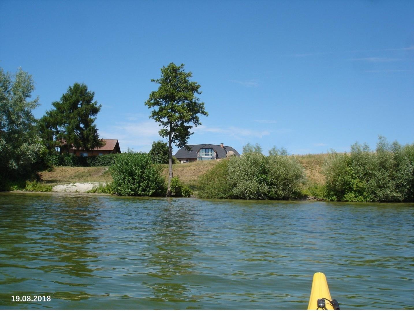 Ansicht vom See mit Badestelle
