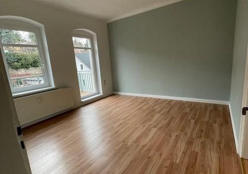 Zimmer mit Balkon rechts