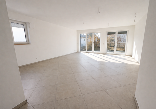 Lichtdurchflutetes Wohnzimmer