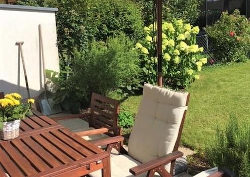 Freundliche moderne DHH in ruhiger und dennoch zentraler Wohnlage