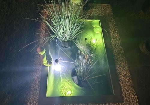 Brunnen Abends - Terrasse