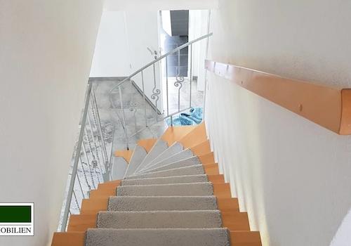 Treppe zum 1 OG