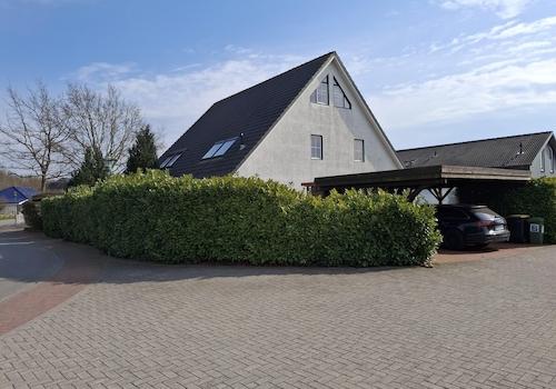 Hausansicht von der Straße