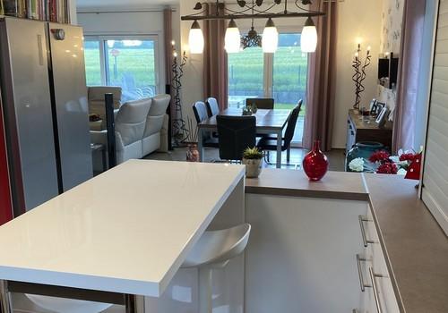 Küche (hinten Esszimmer)