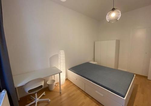 Einbauschrank u Kleiderschrank