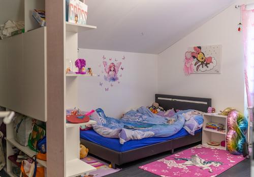 Neues und Nachhaltiges Einfamilienhaus mit geschmackvoller Ausstattung im Neubaugebiet.