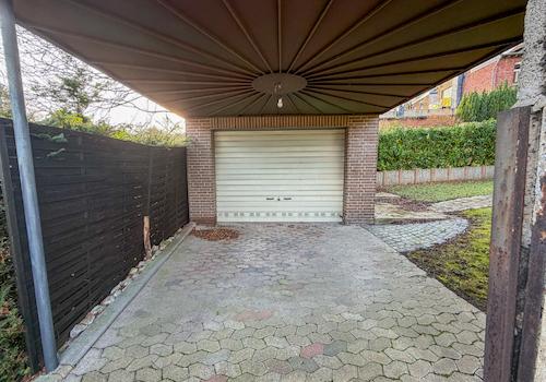 42 Carport
