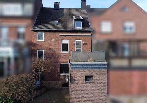 44.1 Rückansicht Haus