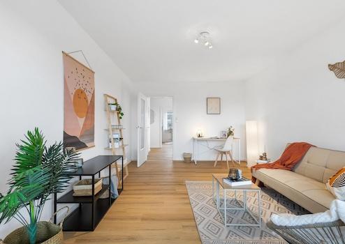 **Provisionsfrei** Modernisierte 4-Zimmer Wohnung in Audi-Nähe